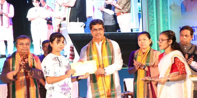 স্বচ্ছ নীতি, যোগ্য প্রার্থী, সঠিক নিয়োগ