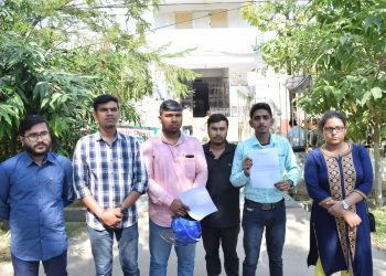 ডেপুটেশন প্রদান বাম ছাত্র সংগঠনের