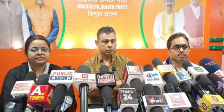 সিপিএম-কংগ্রেস এখন কাছাকাছি এসেছেঃ নবেন্দু