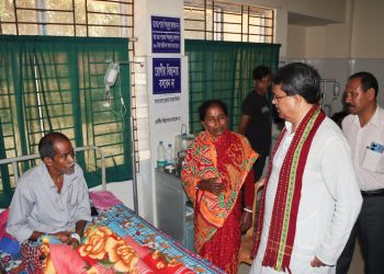 তিলথৈ প্রাথমিক স্বাস্থ্য কেন্দ্রটি পরিদর্শন করলেন মুখ্যমন্ত্রী