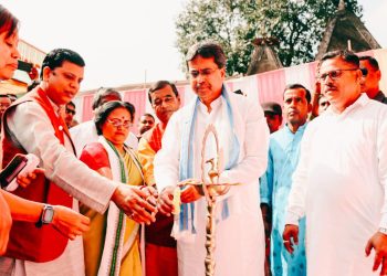 পরিকাঠামোগত উন্নয়ন অত্যন্ত গুরুত্বপূর্ণ।