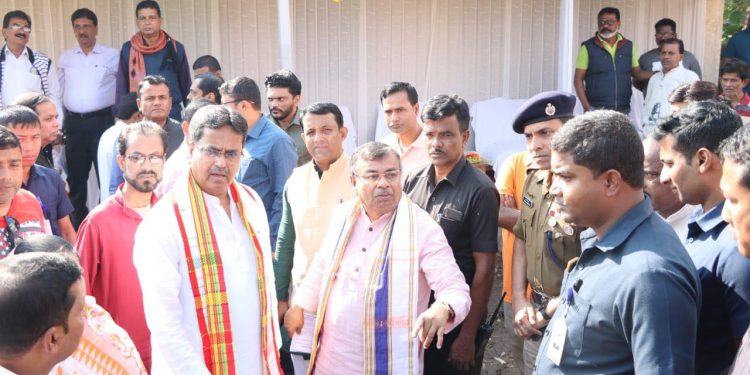 ক্ষেত্রমোহন স্কুল পরিদর্শনে মুখ্যমন্ত্রী