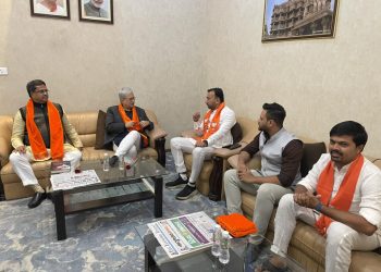 শপথ গ্রহন অনুষ্ঠানে গুজরাটে মুখ্যমন্ত্রী ও উপমুখ্যমন্ত্রী