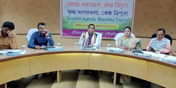 কর্পোরেটরদের সঙ্গে বৈঠকে করলেন মেয়র