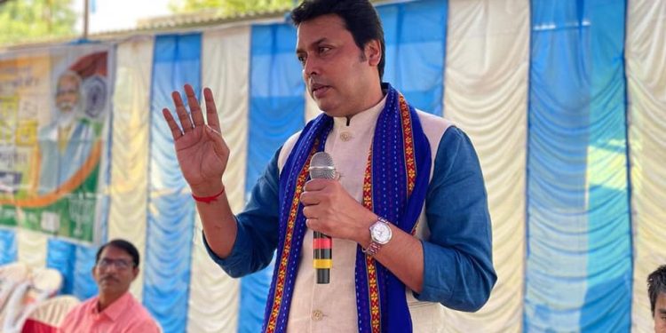 নিজেদের অধিকার ও পারিপার্শ্বিক প্রবাহমান ঘটনাবলি সম্পর্কে সম্যক সচেতনতা প্রয়োজন