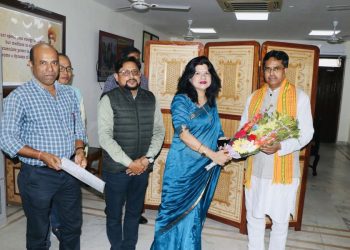 মুখ্যমন্ত্রীর সাথে সাক্ষাৎ প্রতিনিধি দলের