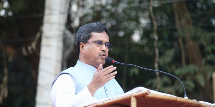 জনজাতিদের সামগ্রিক উন্নয়নে কাজ করছে বর্তমান সরকার