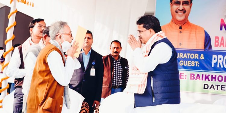 শিক্ষাক্ষেত্রে অসামান্য অবদান নতুন প্রজন্মকে অনুপ্রাণিত করবে