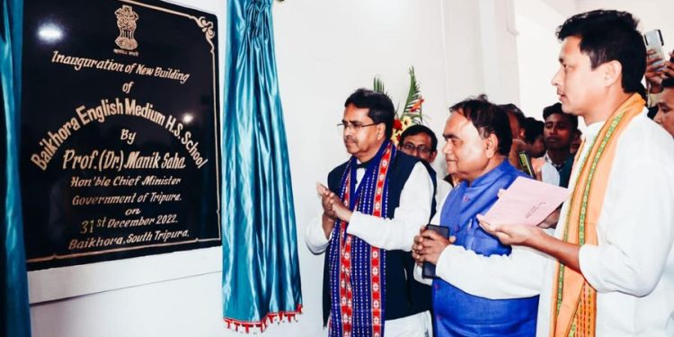 বিদ্যাজ্যোতি প্রকল্পের অন্তর্গত স্কুলগুলোকে মিশন মুডে উন্নয়ন করে চলেছে সরকার।