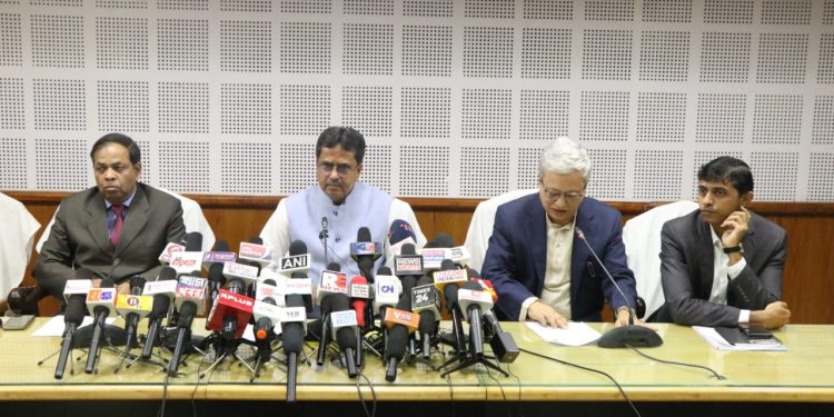 সরকারি কর্মীদের জন্য ১২ শতাংশ ডি এ ঘোষণা