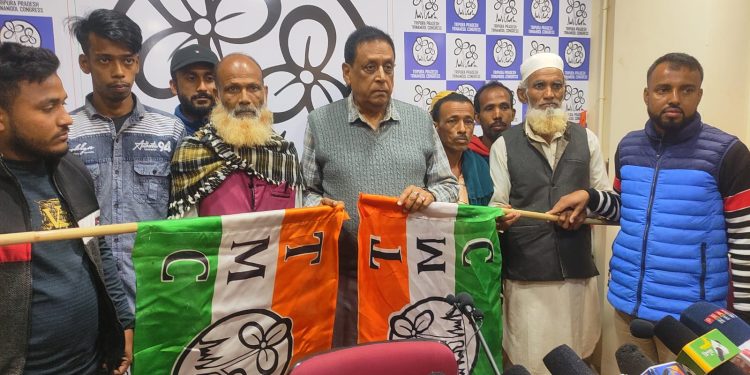 ১২ শতাংশ ডিএ সরকারি কর্মচারীদের সমস্যার সমাধান করতে পারবে না