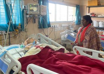 অসুস্থ এন.সি দেববর্মাকে দেখতে গেলেন কেন্দ্রীয় প্রতিমন্ত্রী