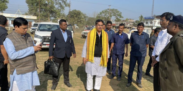 অমিত শাহের সভাস্থল পরিদর্শন করলেন মুখ্যমন্ত্রী