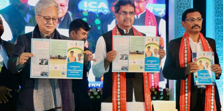 বর্তমান সরকার যা বলে তাই করে দেখায়