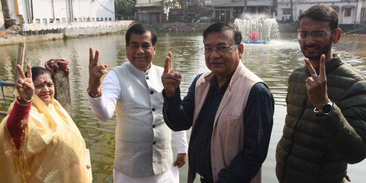 আনুষ্ঠানিক উদ্বোধন করেন মেয়র