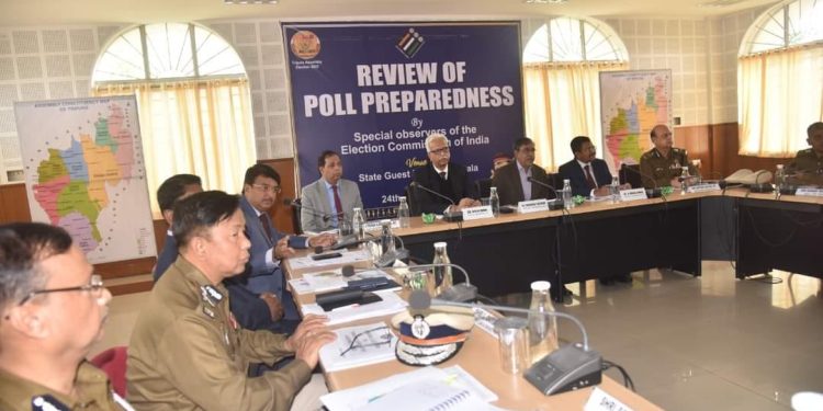 রাজ্য অতিথিশালায় উচ্চপর্যায়ের কর্মকর্তাদের সঙ্গে বৈঠক