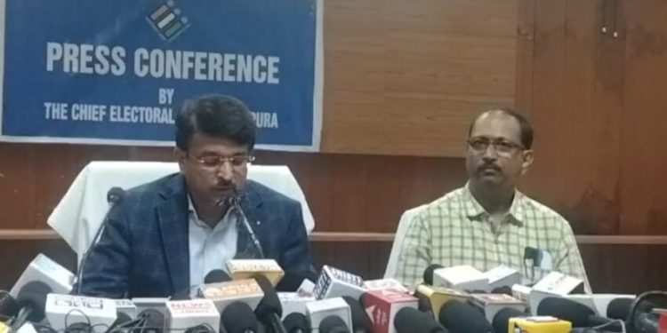 ৩০৫টি মনোনয়ন জমা পড়েছে