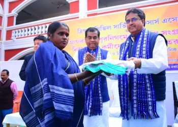 টিসিএস অফিসারদের ভূয়সী প্রশংসায় মুখ্যমন্ত্রী