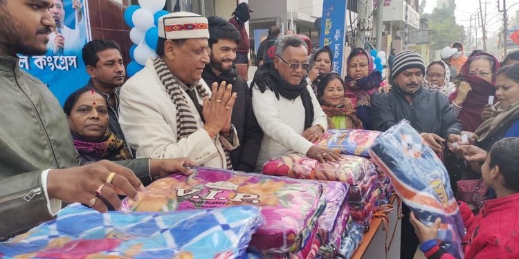 প্রদেশ তৃণমূল কংগ্রেসের কার্যালয়ে প্রতিষ্ঠা দিবস উদযাপন