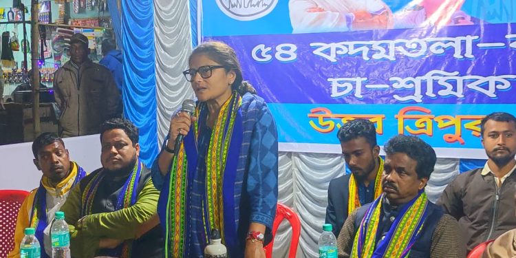 পশ্চিমবঙ্গের প্রত্যেকটি প্রকল্প ত্রিপুরায় আনতে চাই