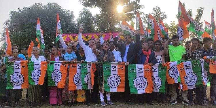 ত্রিপুরার মানুষের স্বার্থকে সামনে রেখে নির্বাচনে নামবোঃ সুস্মিতা দেব