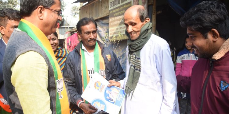 রাজ্যের বর্তমান সরকারের উন্নয়নমূলক কাজকর্মে অত্যন্ত খুশি জনগণ।