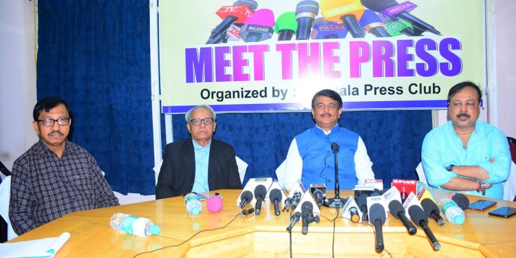 আগরতলা প্রেসক্লাবের উদ্যোগে মিট দ্য প্রেস