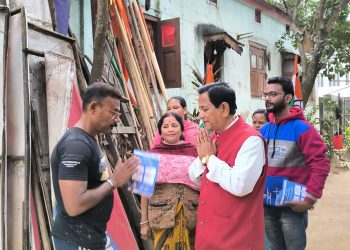 রবিবার সকালে বড়দোয়ালী কেন্দ্রে প্রচারে তৃণমূল কংগ্রেস।