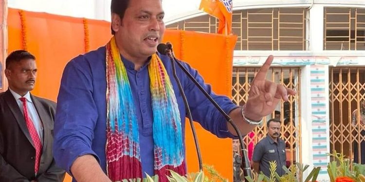 রাজনৈতিক স্বার্থে ত্রিপুরার উন্নয়নের প্রশ্নে দিশাহীন ছিলো কমিউনিস্টরা।