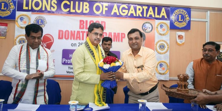 রক্তদানের চাইতে মহৎ দান কিছুই নেই,