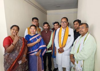 মনোনয়ন পত্র জমা দিলেন বিশ্ববন্ধু সেন