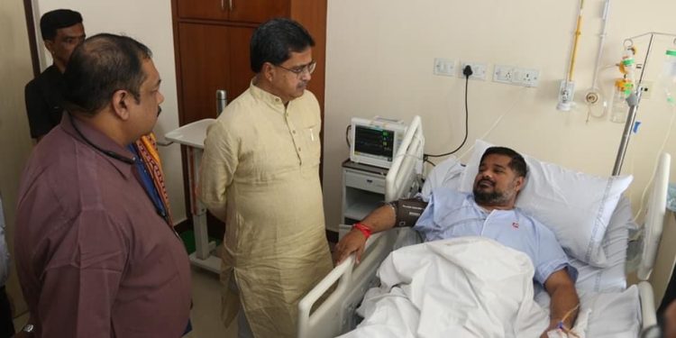 সুশান্ত চৌধুরীর শারিরীক অবস্থার খোঁজ নিলেন মুখ্যমন্ত্রী