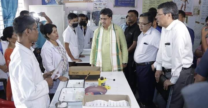 বৃহস্পতিবার রাজধানীর আইজিএম হাসপাতাল পরিদর্শনে যান মুখ্যমন্ত্রী প্রফ ডঃ মানিক সাহা ৷