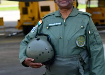 রাষ্ট্রপতি দ্রৌপদী মুর্মু আজ আসামের তেজপুর এয়ারফোর্স স্টেশনে সুখোই-30 এমকেআই যুদ্ধবিমানে একটি ঐতিহাসিক যাত্রা করলেন ৷