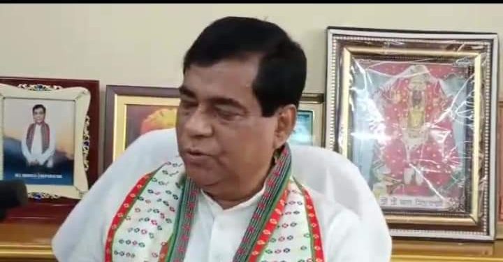 রাজধানী আগরতলার সৌন্দর্য দেখে অভিভূত বাংলাদেশের প্রেসক্লাব থেকে আগত সাংবাদিকদের এক প্রতিনধি দল ৷