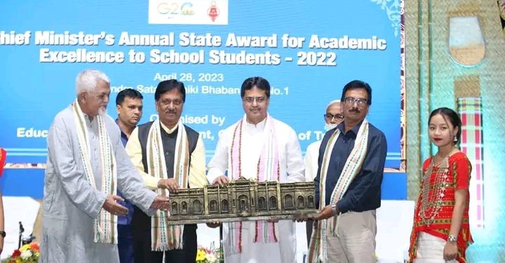 রাবার বাগান থেকে এক ব্যাক্তির মৃতদেহ উদ্ধার ৷