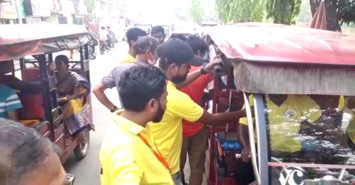 গরমে নাজেহাল অবস্থা সকলের