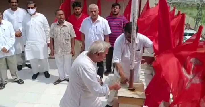 পয়লা মে আন্তর্জাতিক শ্রমিক দিবস , এই দিনটিকে রাজ্যের বিভিন্ন সংগঠনের উদ্যোগে নানান অনুষ্ঠানের আয়োজন করা হয়েছে