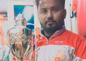 দুই নাবালিকা ছাত্রীর শ্লীলতাহানি,গনধোলাইয়ে আহত কোচ!!