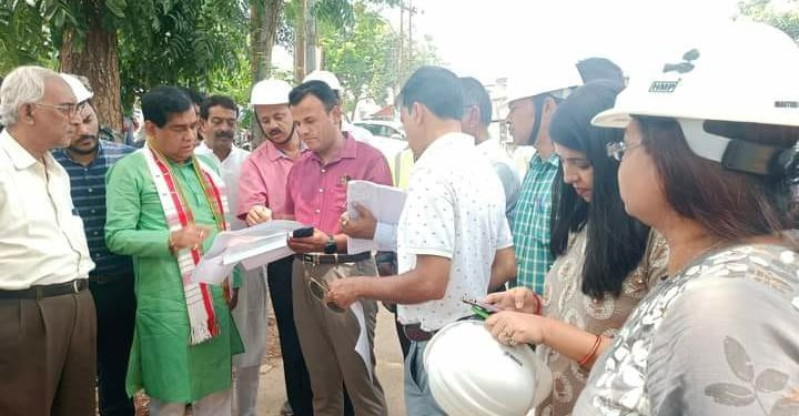 রাজধানী আগরতলার সার্বিক উন্নয়নের অন্যতম সাফল্যের মুকুট হতে চলেছে হাওরা নদীর সৌর্ন্দযায়ন, আগরতলা স্মার্ট সিটির অধীন হাওরা রিভার Development প্রজেক্টের মাধ্যমে ৷