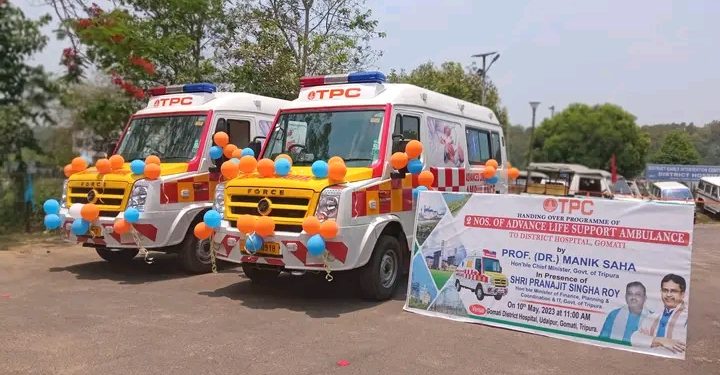 গোমতী জেলা হাসপাতালে দুটি এম্বুলেন্স প্রদান করার দাবী অবশেষে বাস্তবায়িত