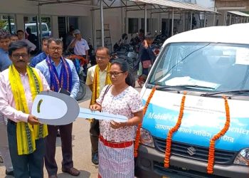 CSC 2 0 স্কিমের অধীনে নির্বাচিত  CLF/VO সদস্যদের কাছে মোবাইল কমন সার্ভিস সেন্টার ভ্যান হস্তান্তর করা হয়