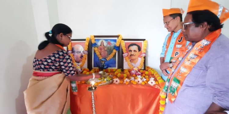 বুধবার উত্তরজেলার ভারতীয় জনতা পার্টি জেলা কমিটির উদ্যোগে ধর্মনগর পদ্মপুরস্থিত জেলা কার্যালয়ে কার্যকারিনী বৈঠকের আয়োজন করা হয় ৷