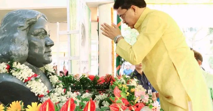 বিদ্রোহী কবি কাজি নজরুল ইসলামের ১২৪ তম জন্মজয়ন্তী পালিত হয় রাজধানীর নজরুল কলাক্ষেত্রে ৷৷