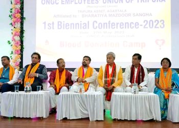 ওএনজিসি এমপ্লোয়িজ ইউনিয়ন অফ ত্রিপুরা” এর “প্রথম দ্বি-বার্ষিক সম্মেলন ২০২৩” উপলক্ষ্যে একটি স্বেচ্ছায় রক্তদান শিবিরের আয়োজন করা হয় ৷