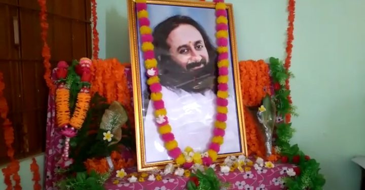 যুবরাজনগরের শ্রীপুরে শ্রী শ্রী জ্ঞান মন্দির সেবা সংস্থার উদ্যোগে গুরুজীর জন্মদিন উপলক্ষে স্বেচ্ছায় রক্তদান শিবির ৷৷