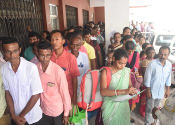 10323 থেকে ৪ জন বিজ্ঞান বিভাগের শিক্ষক হিসেবে ইতিমধ্যে নিযুক্তি পেয়েছেন