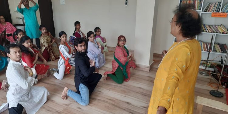 ব্লাড মাউথ ক্লাবের উদ্যোগে শুরু হলো কথক নৃত্য কর্মশালা