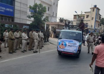 বিদ্যুৎ নিগমের আউটসোর্সিং কর্মী তাপস নমঃ দাসের মৃত্যু ঘিরে বনমালীপুর ভূতুরিয়া বিদ্যুৎ ভবন ঘেরাও করে