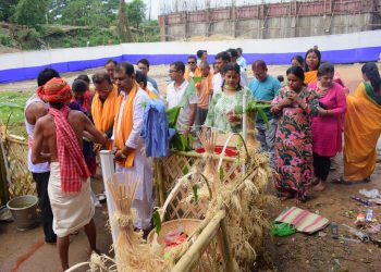 জনজাতিদের অন্যতম উৎসব গড়িয়া উৎসব অনুষ্ঠিত হচ্ছে